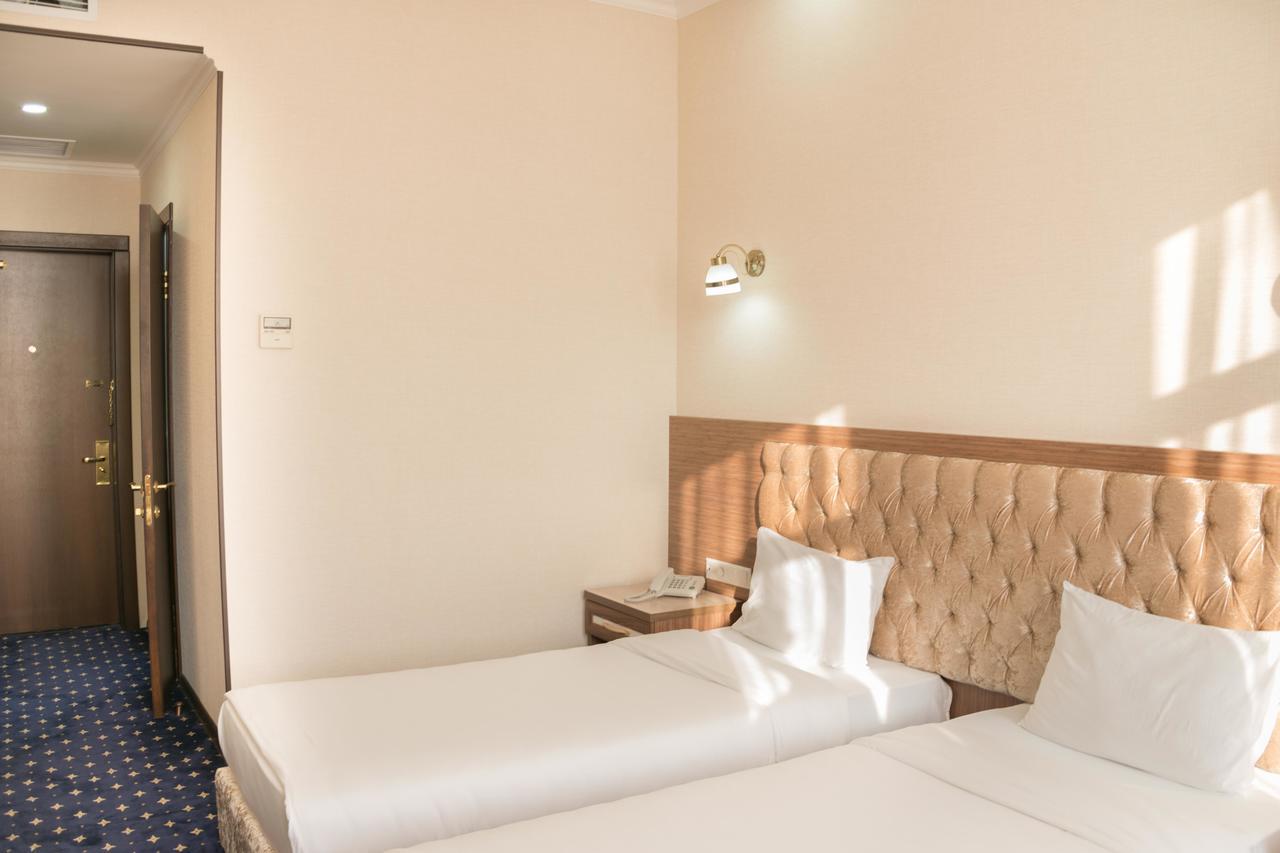 Hotel Khanaka Turkistan Ngoại thất bức ảnh