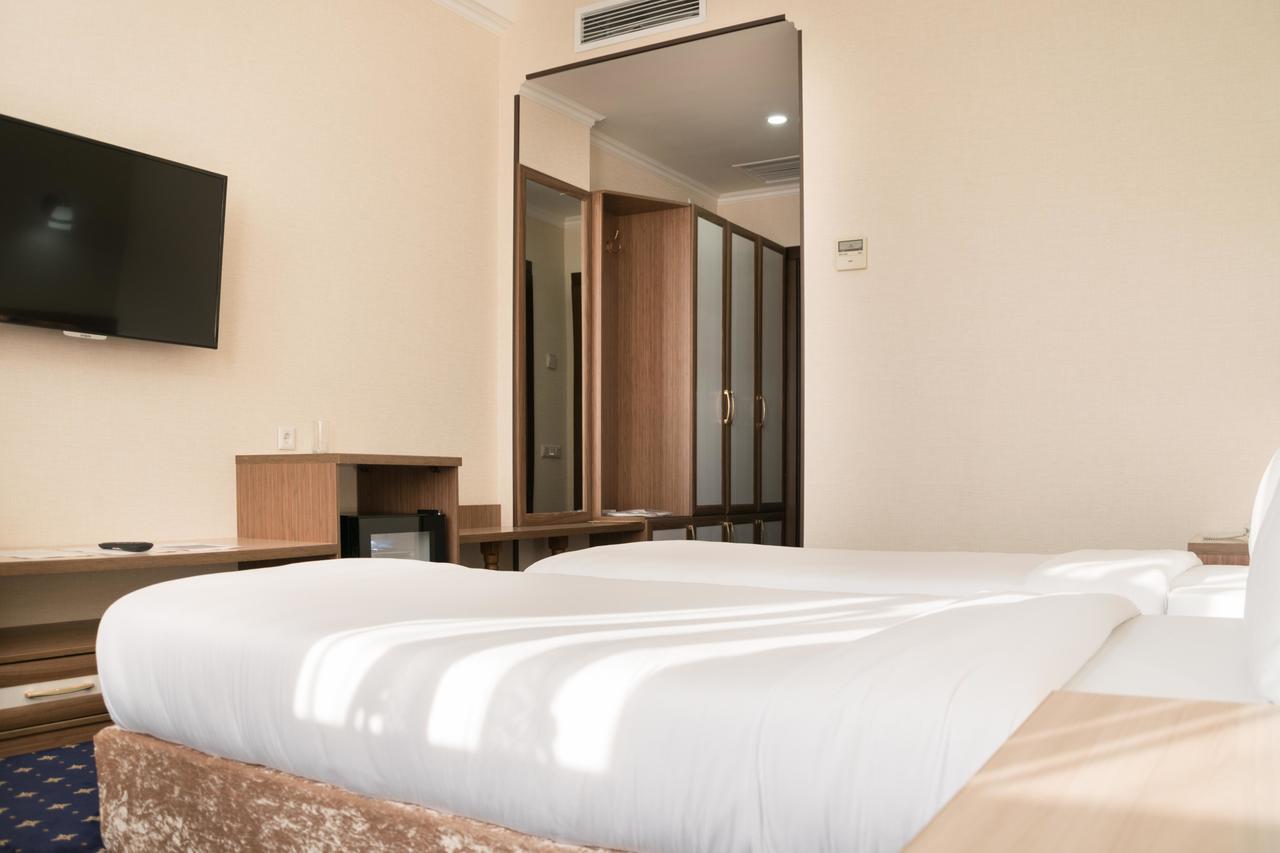Hotel Khanaka Turkistan Ngoại thất bức ảnh