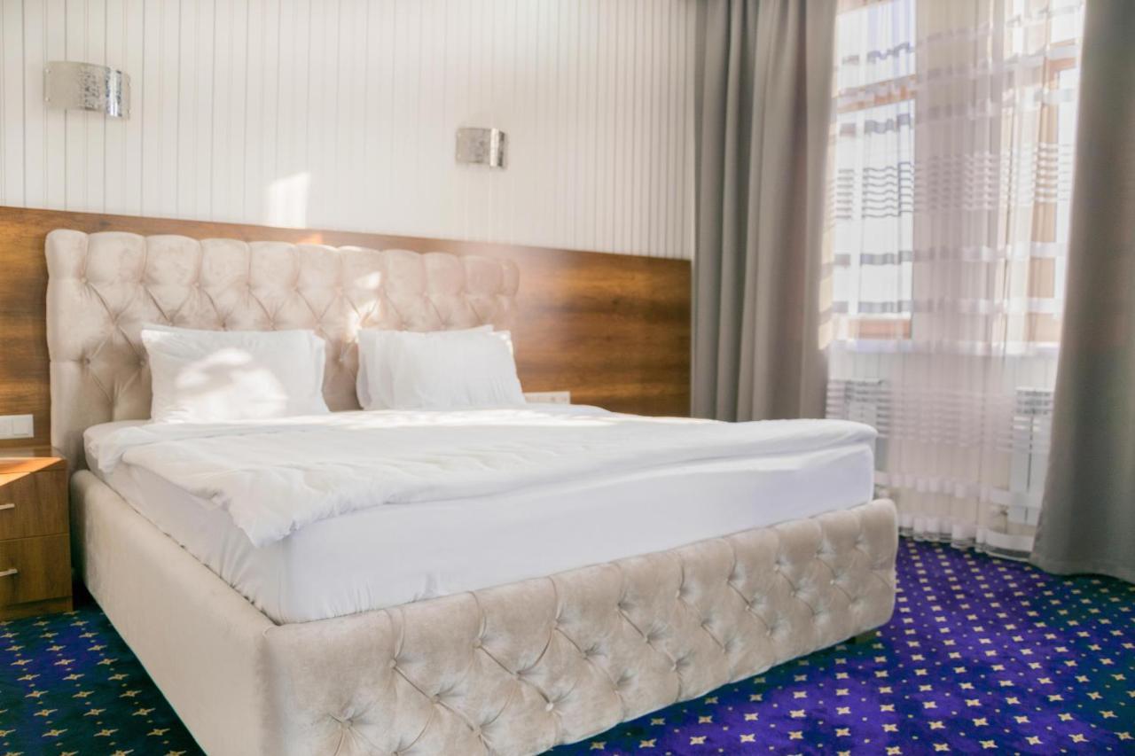 Hotel Khanaka Turkistan Ngoại thất bức ảnh